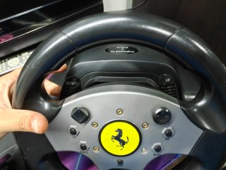 Volante Ferrari PS1/PS2 con Pedales