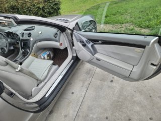 Mercedes-Benz  SL 2002