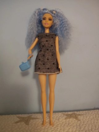 Muñeca Barbie pelo azul