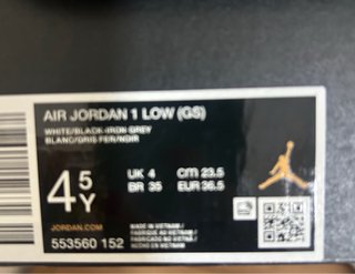 Zapatillas Nike  Jordan Air Grises y Blancas