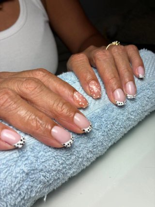 Manicura Semipermanente con Nivelación Base Rubber