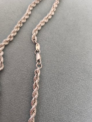 Cadena de plata