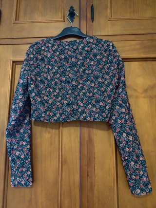 Blusa floral Zara manga larga talla M