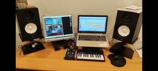Pareja Monitores Yamaha HS7 Negros