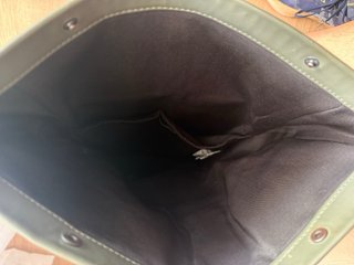 Mochila verde y negra