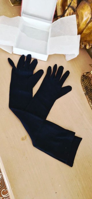 Guantes largos negros nuevos a estrenar