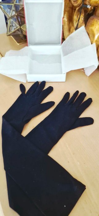 Guantes largos negros nuevos a estrenar