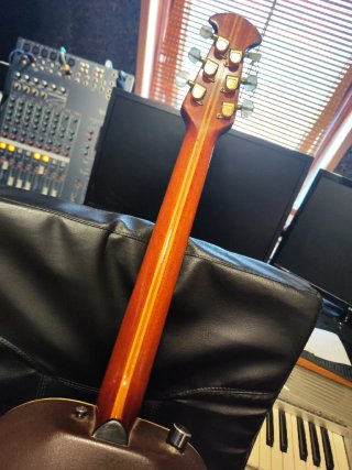 Ovation 1619 USA Guitarra Acústica