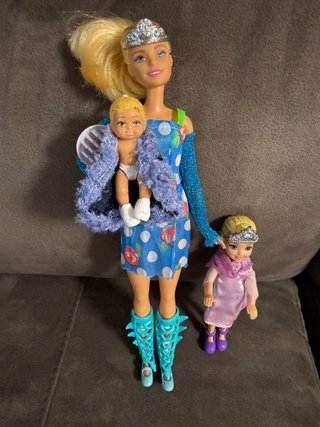 Familia Barbie - 5 Muñecas y Accesorios