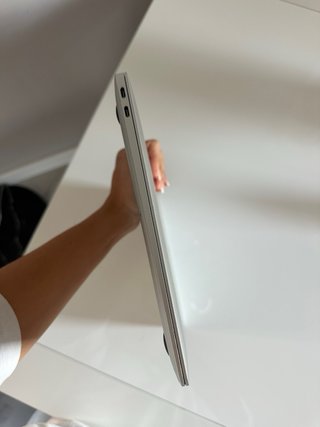 MacBook Air 13” 2020 i5 8GB RAM 512GB