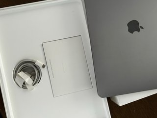 MacBook Pro 13" Apple Gris Espacial (para reparar)
