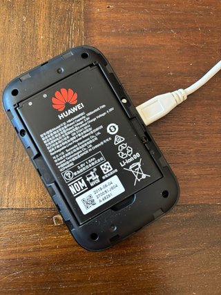 Router 4G Huawei E5573Cs-322 SIM