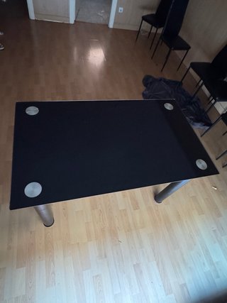Mesa de comedor cristal negro y metal
