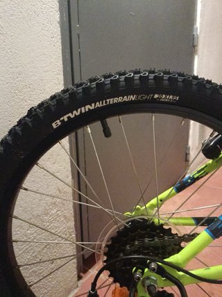 Bicicleta infantil 20 pulgadas. Nunca usada.