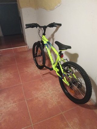 Bicicleta infantil 20 pulgadas. Nunca usada.