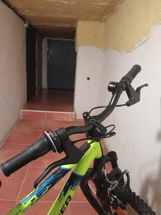 Bicicleta infantil 20 pulgadas. Nunca usada.