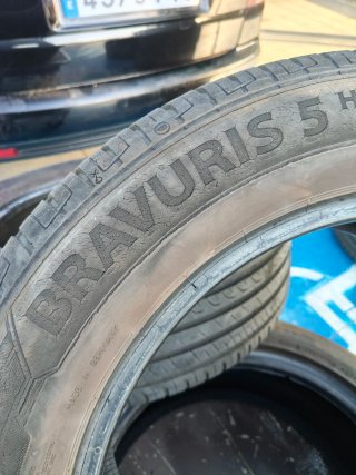Neumáticos 215/55 R16