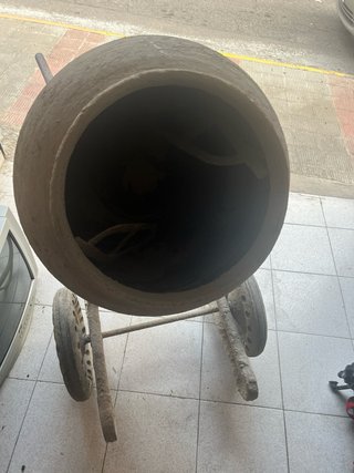 Hormigonera pequeña para exterior
