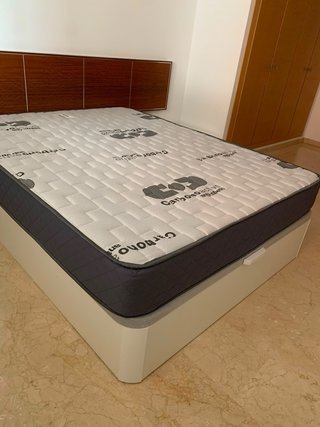 Cama canapé abatible beige y gris