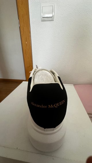 Alexander McQueen Zapatillas Unisex Blancas Negras