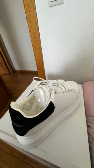Alexander McQueen Zapatillas Unisex Blancas Negras
