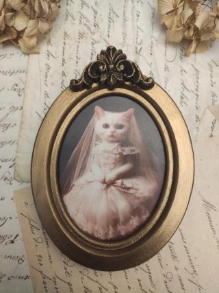 Cuadro ovalado "Cat Bride" estilo victoriano