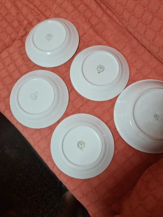 La Cartuja Fuente y 4 Platos Hondos