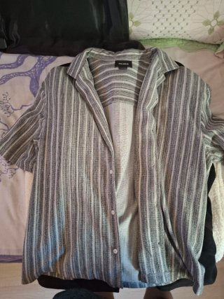 Chaquetas, chalecos, etc (5 euros cada una)