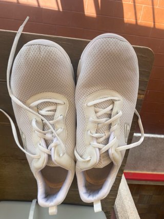 Scarpe da ginnastica bianche