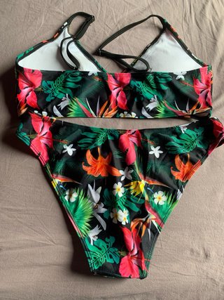 Bikini Shein Estampado Tropical Talla L