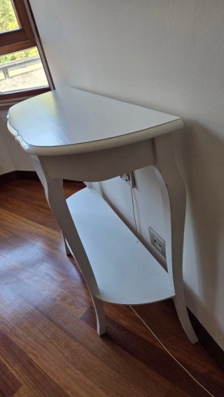 Consola blanca estrecha para recibidor 95 × 32 cm