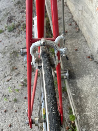 Bicicleta Clásica de Carretera Roja