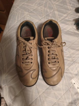 Zapatos Camper Piel Talla 37 diseño moderno.