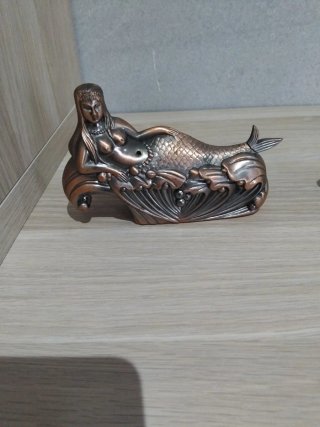 Figura mechero sirena