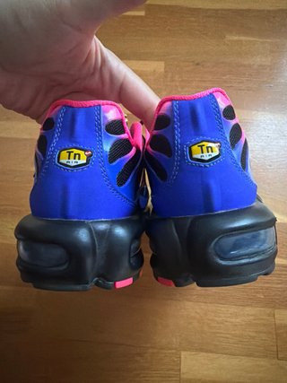 Nike Air Max Plus W Salsa Red