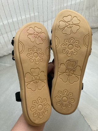 Sandalias con abalorios