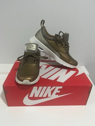 Nike Air Max Verde Oliva Talla 37.5