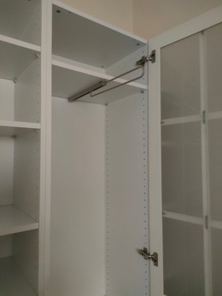 Armario blanco 100(120)x201x35 con baldas lateral