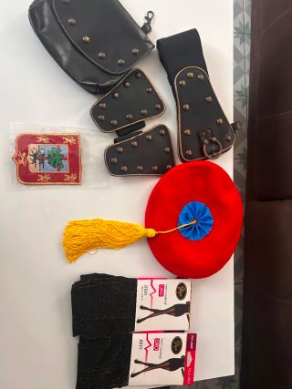Traje completo y accesorios Vizcaína Petrer