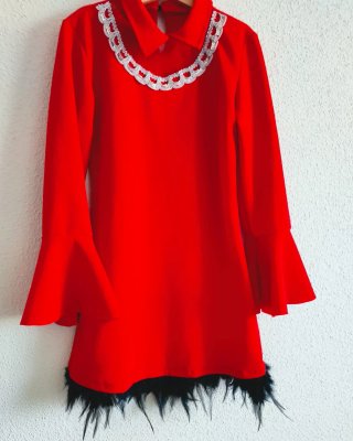 Vestido rojo niña