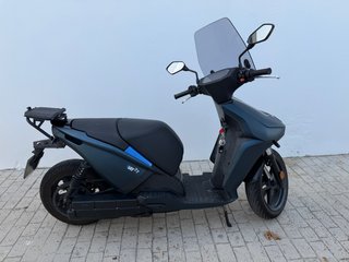 Moto Eléctrica RAY 7.7 Scooter Azul