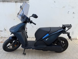 Moto Eléctrica RAY 7.7 Scooter Azul