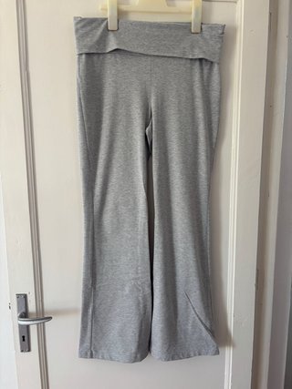 Pantalones deportivos campana grises