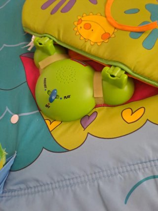 Manta de actividades musical para bebé
