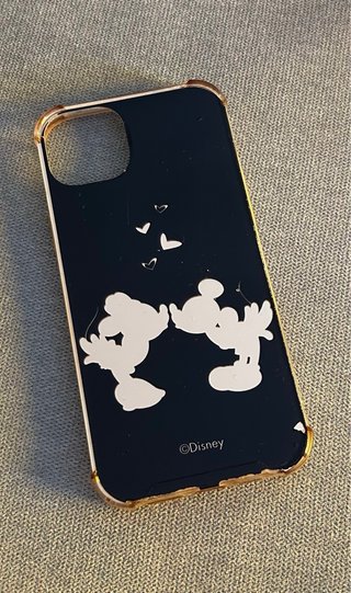 iPhone 14 Plus Negro  y tres fundas de regalo