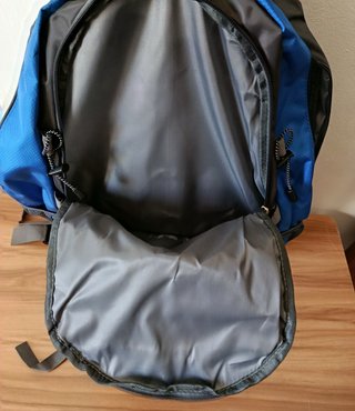 Mochila 60L impermeable azul senderismo viaje