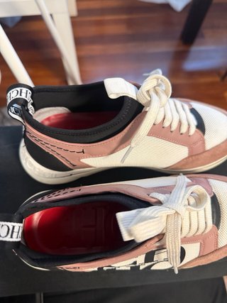 Zapatillas Carolina Herrera Rosa y Blanco