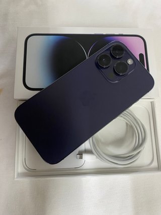 iPhone 14 Pro 256GB Morado + 5 Fundas