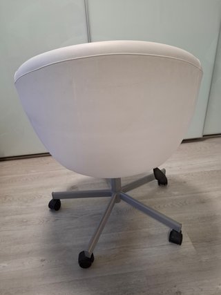 Silla giratoria Ikea Skruvsta blanca