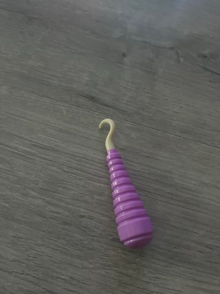 Muñeco Ksimerito con accesorio